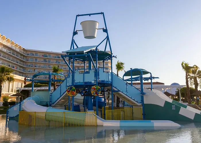 Pegasos Deluxe Beach Hotel